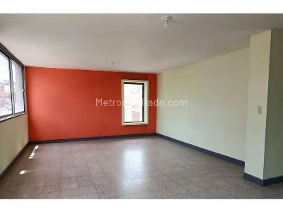 Apartamento en venta en La Candelaria, Medellín · foto 2 de 14