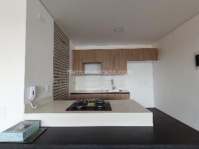 Apartamento de 1 alcoba en arriendo en Los Balsos, Medellín, 67 m² · foto 3 de 13