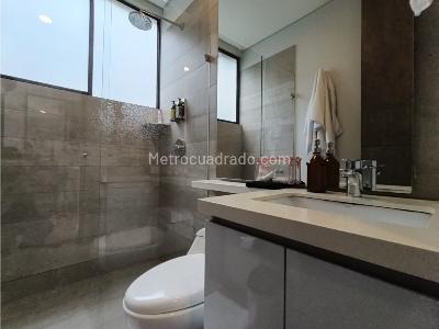 Apartamento de 2 alcobas en venta en Los Balsos N°1, Medellín, 72 m² · foto 10 de 16