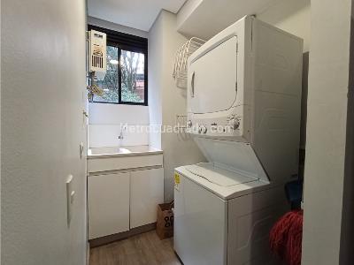 Apartamento de 2 alcobas en venta en Los Balsos N°1, Medellín, 72 m² · foto 11 de 16