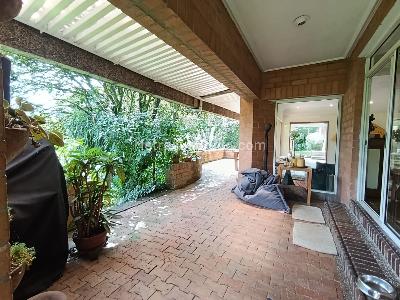 Casa de 4 alcobas en arriendo en Loma Del Escobero Envigado, Envigado, 342 m² · foto 14 de 20