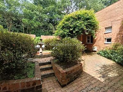 Casa de 4 alcobas en arriendo en Loma Del Escobero Envigado, Envigado, 342 m² · foto 17 de 20