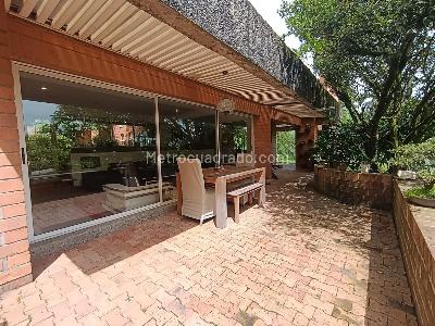 Casa de 4 alcobas en arriendo en Loma Del Escobero Envigado, Envigado, 342 m² · foto 18 de 20