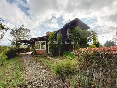 Casa de 2 alcobas en arriendo en Las Palmas Envigado, Envigado, 167 m² · foto 17 de 19