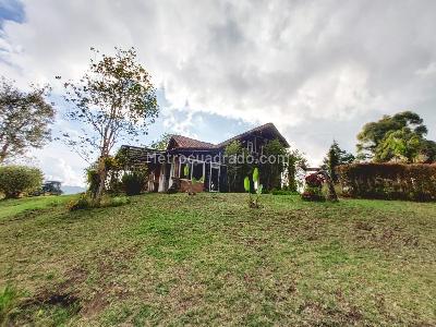 Casa de 2 alcobas en arriendo en Las Palmas Envigado, Envigado, 167 m² · foto 18 de 19