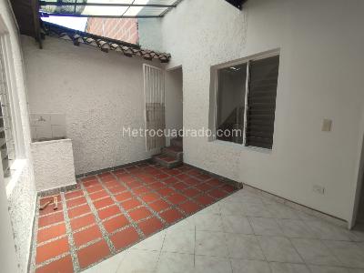 Casa de 5 alcobas en arriendo en San Marcos, Envigado, 180 m² · foto 11 de 15