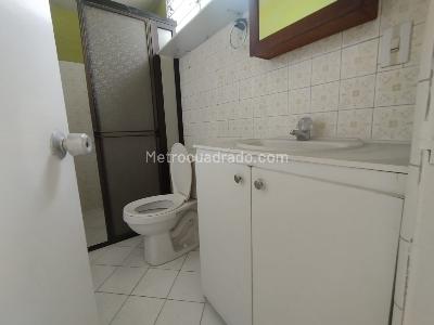 Casa de 5 alcobas en arriendo en San Marcos, Envigado, 180 m² · foto 13 de 15