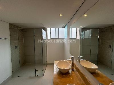 Apartamento de 3 alcobas en arriendo en El Tesoro, Medellín, 119 m² · foto 8 de 13