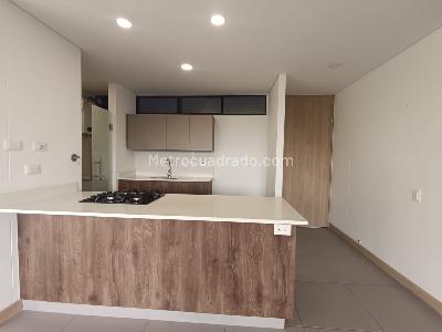 Apartamento de 2 alcobas en arriendo en El Tesoro, Medellín, 98 m² · foto 2 de 16