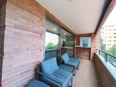 Apartamento de 3 alcobas en arriendo en El Tesoro, Medellín, 144 m² · foto 2 de 19