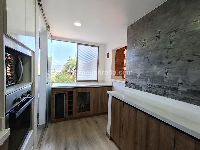 Apartamento de 3 alcobas en arriendo en El Tesoro, Medellín, 144 m² · foto 7 de 19