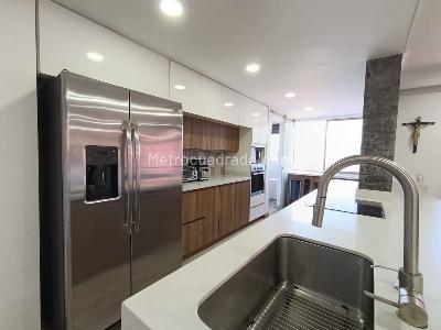 Apartamento de 3 alcobas en arriendo en El Tesoro, Medellín, 144 m² · foto 8 de 19