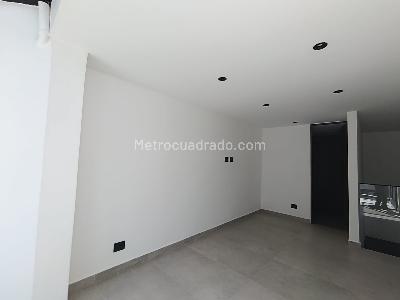 Casa de 3 alcobas en arriendo en El Tesoro, Medellín, 275 m² · foto 11 de 16