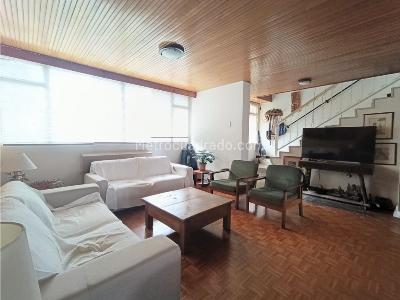 Casa en venta en Normandia, Bogotá · foto 2 de 16