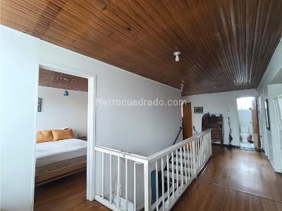Casa en venta en Normandia, Bogotá · foto 7 de 16