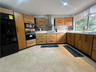 Apartamento de 2 alcobas en venta en Aves Maria, Sabaneta, 127 m² · foto 2 de 20