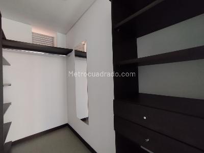 Apartamento de 2 alcobas en arriendo en Las Lomas, Medellín, 90 m² · foto 2 de 20