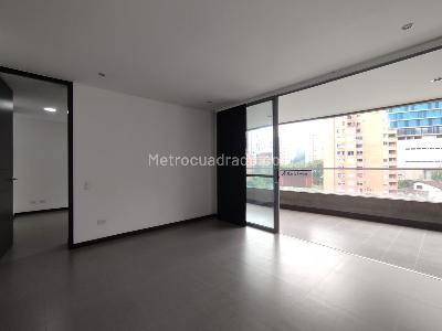 Apartamento de 2 alcobas en arriendo en Las Lomas, Medellín, 90 m² · foto 3 de 20