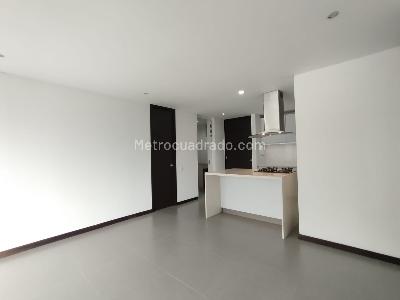 Apartamento de 2 alcobas en arriendo en Las Lomas, Medellín, 90 m² · foto 8 de 20