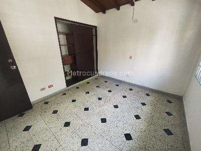 Casa de 5 alcobas en arriendo en Laureles Medellin, Medellín, 300 m² · foto 5 de 20