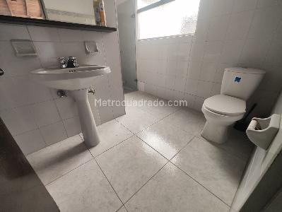 Casa de 5 alcobas en arriendo en Laureles Medellin, Medellín, 300 m² · foto 7 de 20