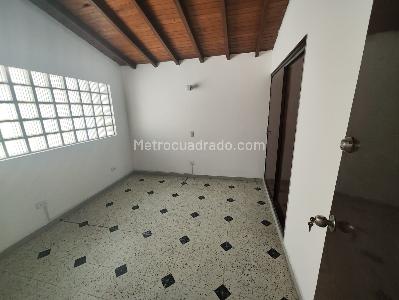 Casa de 5 alcobas en arriendo en Laureles Medellin, Medellín, 300 m² · foto 13 de 20