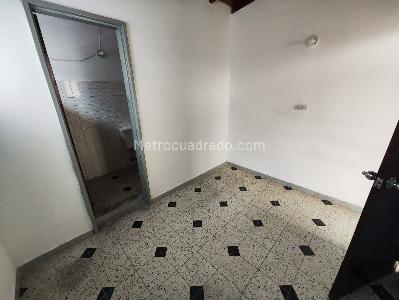 Casa de 5 alcobas en arriendo en Laureles Medellin, Medellín, 300 m² · foto 16 de 20