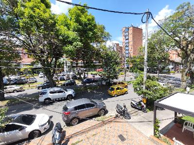 Casa de 5 alcobas en arriendo en Laureles Medellin, Medellín, 300 m² · foto 20 de 20
