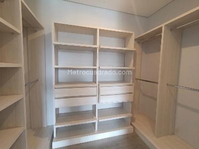 Apartamento de 1 alcoba en arriendo en Las Palmas Envigado, Envigado, 89 m² · foto 16 de 20