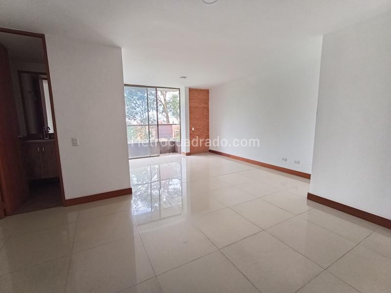 2BR Apartment in Camino Verde (62 m²)