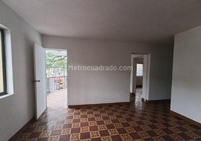 Apartamento de 4 alcobas en arriendo en Parque De Envigado, Envigado, 168 m² · foto 2 de 17