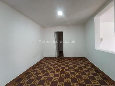 Apartamento de 4 alcobas en arriendo en Parque De Envigado, Envigado, 168 m² · foto 7 de 17