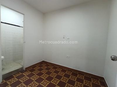 Apartamento de 4 alcobas en arriendo en Parque De Envigado, Envigado, 168 m² · foto 9 de 17