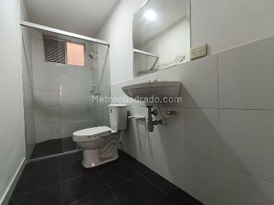 Apartamento de 4 alcobas en arriendo en Parque De Envigado, Envigado, 168 m² · foto 15 de 17