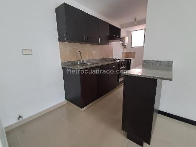 Apartamento de 2 alcobas en arriendo en Los Balsos, Medellín, 80 m² · foto 2 de 20