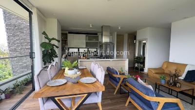 Apartamento de 3 alcobas en arriendo en Loma Del Escobero Envigado, Envigado, 120 m² · foto 3 de 16