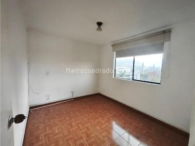 Apartamento de 2 alcobas en venta en Patio Bonito, Medellín, 73 m² · foto 5 de 20