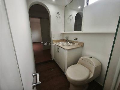 Apartamento de 2 alcobas en venta en Patio Bonito, Medellín, 73 m² · foto 8 de 20