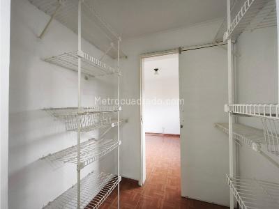 Apartamento de 2 alcobas en venta en Patio Bonito, Medellín, 73 m² · foto 9 de 20