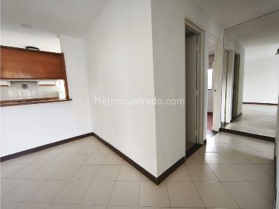 Apartamento de 2 alcobas en venta en Patio Bonito, Medellín, 73 m² · foto 10 de 20
