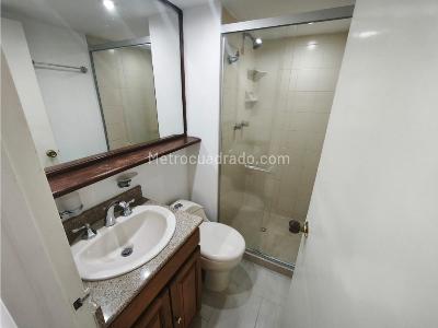 Apartamento de 2 alcobas en venta en Patio Bonito, Medellín, 73 m² · foto 11 de 20