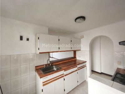 Apartamento de 2 alcobas en venta en Patio Bonito, Medellín, 73 m² · foto 13 de 20