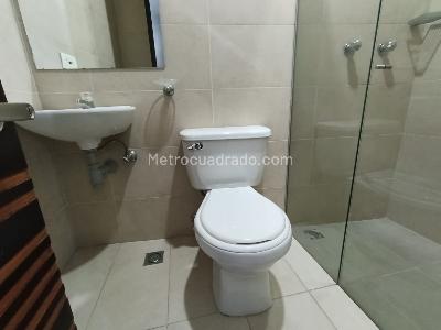 Apartamento de 3 alcobas en arriendo en Alejandria, Medellín, 262 m² · foto 15 de 20