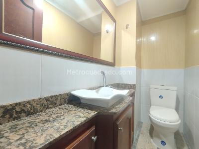 Apartamento de 4 alcobas en arriendo en El Portal, Envigado, 200 m² · foto 9 de 20