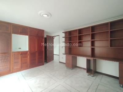 Apartamento de 4 alcobas en arriendo en El Portal, Envigado, 200 m² · foto 10 de 20