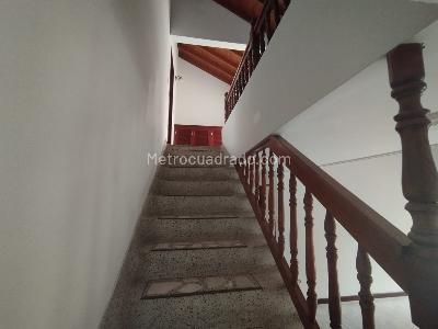 Apartamento de 4 alcobas en arriendo en El Portal, Envigado, 200 m² · foto 14 de 20
