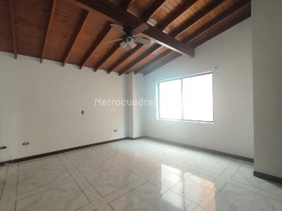 Apartamento de 4 alcobas en arriendo en El Portal, Envigado, 200 m² · foto 15 de 20