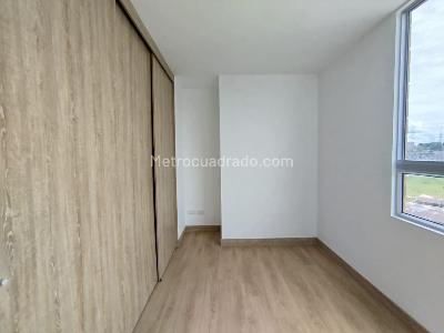 Apartamento de 2 alcobas en arriendo en El Porvenir Rio Negro, Rionegro, 89 m² · foto 9 de 13