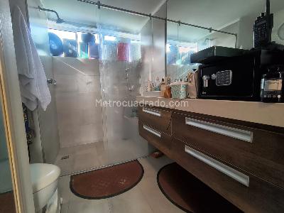 Apartamento de 3 alcobas en arriendo en San Lucas, Medellín, 134 m² · foto 7 de 16