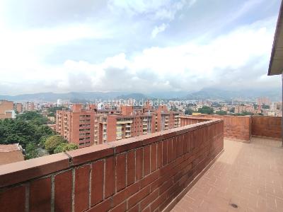 Apartamento de 4 alcobas en arriendo en Laureles Medellin, Medellín, 240 m² · foto 5 de 20